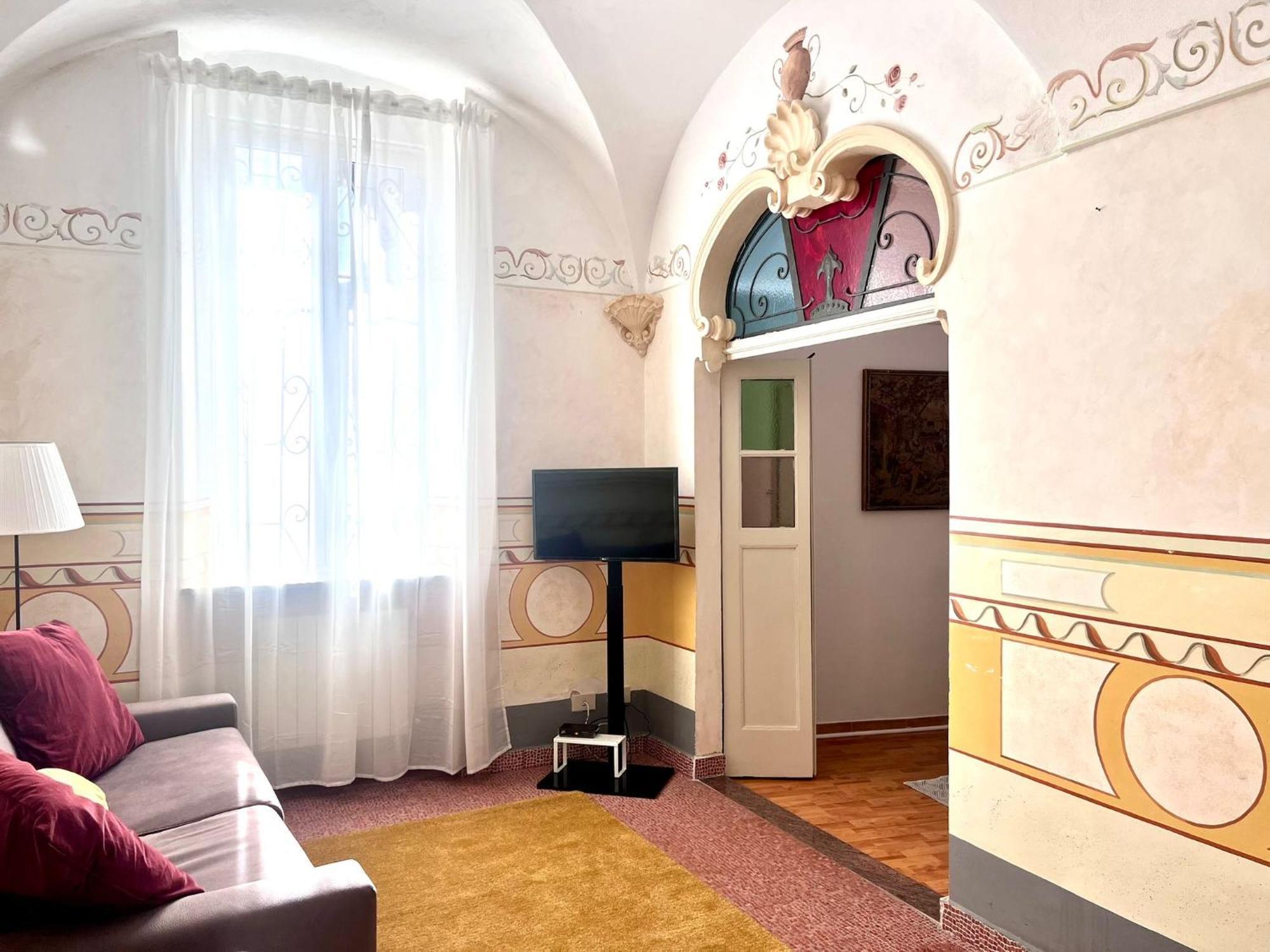 Toffee Palmari 23 - Seven Suites Sanremo Bagian luar foto